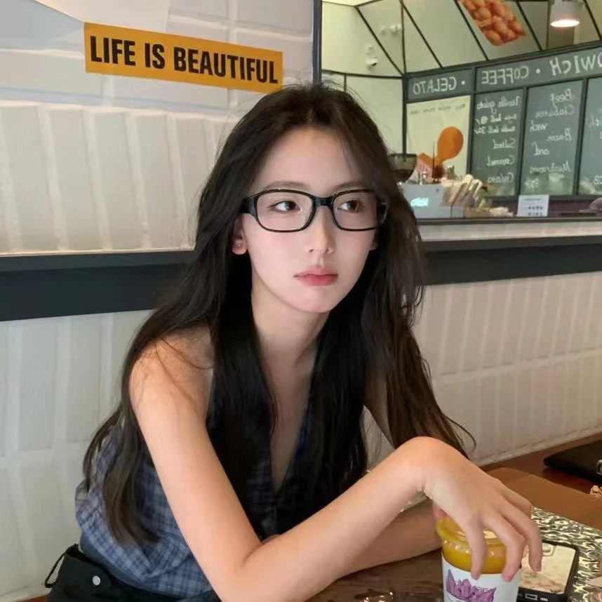 Retro Rectangular Frames Fashion Sunglasses UV Protection VK2166 - Image 3