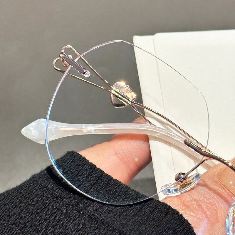 Rimless Anti-Blue Light Eyeglasses with Heart Accent VK2368 - Image 3