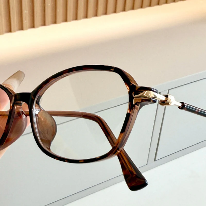 Lightweight TR Eyeglasses Anti-Blue Light VK2375 - Image 4