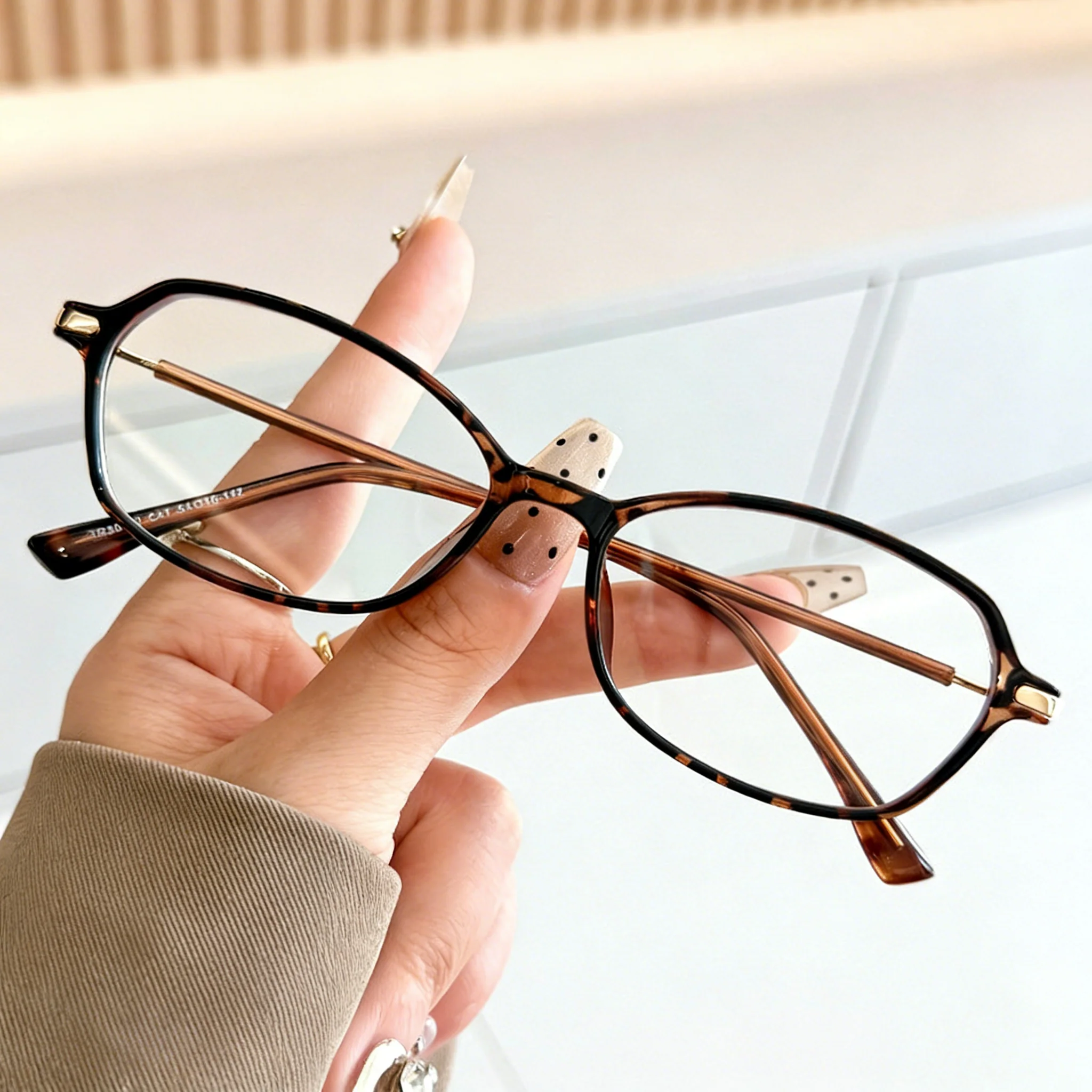 Lightweight TR Eyeglasses Anti-Blue Light VK2375 - Image 7